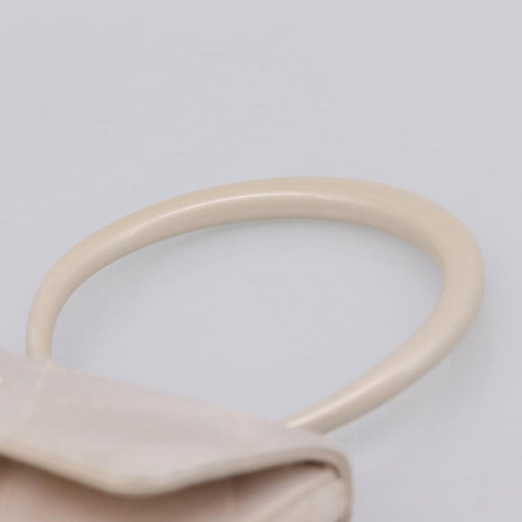 CHANEL Matelasse Hand Bag Leather White CC Auth 196360M
