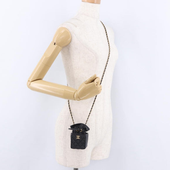 CHANEL Matelasse Chain Shoulder Pouch Lamb Skin Black Gold Tone CC Auth 196469M