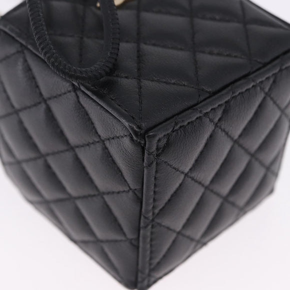 CHANEL Matelasse Chain Shoulder Pouch Lamb Skin Black Gold Tone CC Auth 196470M