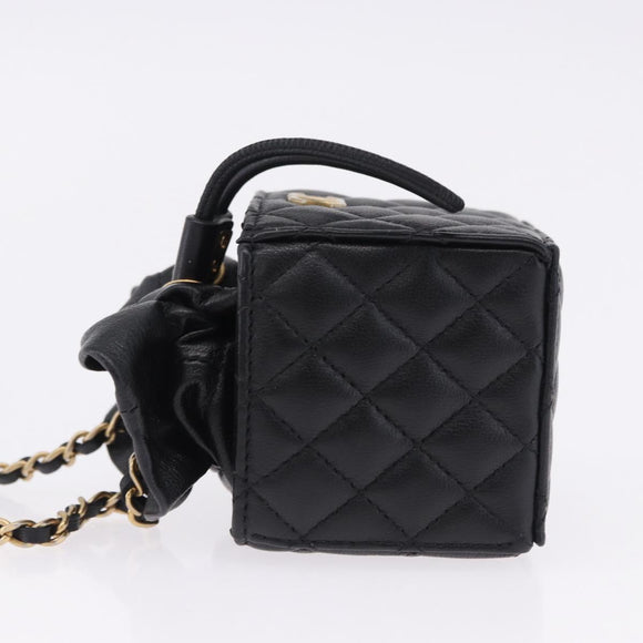 CHANEL Matelasse Chain Shoulder Pouch Lamb Skin Black Gold Tone CC Auth 196470M