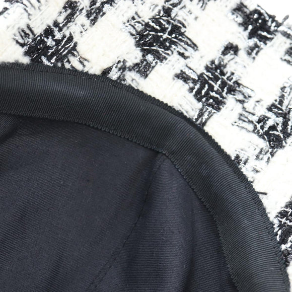 CHANEL COCO Mark Cap Tweed M White CC Auth 196483SAM
