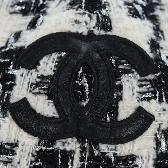 CHANEL COCO Mark Cap Tweed M White CC Auth 196483SAM