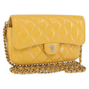 CHANEL COCO Mark Chain Shoulder Bag Patent leather Yellow Gold CC Auth 196819SAM-1