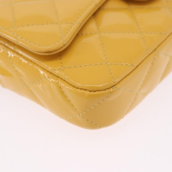 CHANEL COCO Mark Chain Shoulder Bag Patent leather Yellow Gold CC Auth 196819SAM