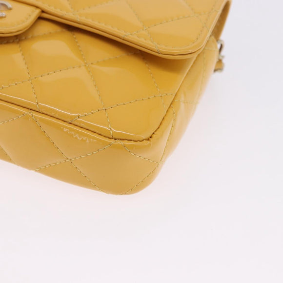 CHANEL COCO Mark Chain Shoulder Bag Patent leather Yellow Gold CC Auth 196819SAM