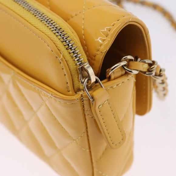 CHANEL COCO Mark Chain Shoulder Bag Patent leather Yellow Gold CC Auth 196819SAM