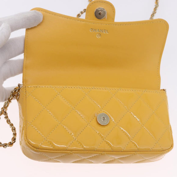 CHANEL COCO Mark Chain Shoulder Bag Patent leather Yellow Gold CC Auth 196819SAM