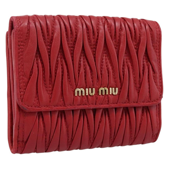 Miu Miu Matelasse Bifold Wallet Leather Red Gold Auth 196824A