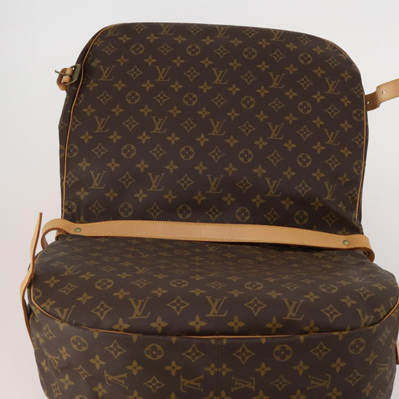 LOUIS VUITTON Monogram Saumur 43 Shoulder Bag M42252 LV Auth 196870SAV