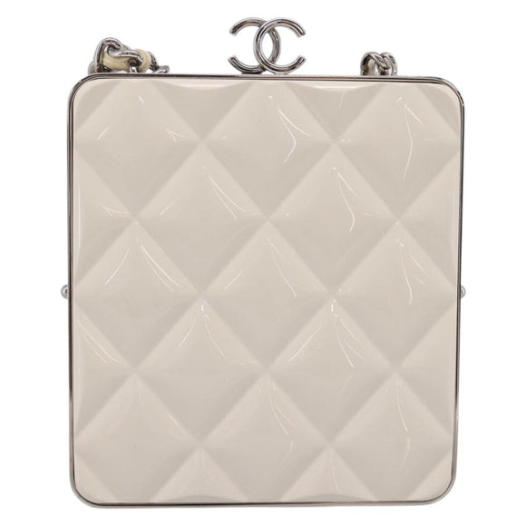 CHANEL Matelasse Chain Shoulder Pouch Lamb Skin White Silver CC Auth 197151M
