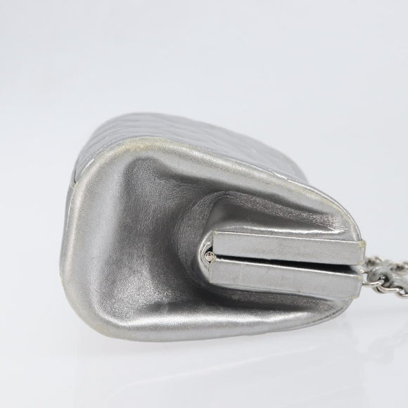 CHANEL Chain Shoulder Pouch Matelasse Leather Silver CC Auth 197202A