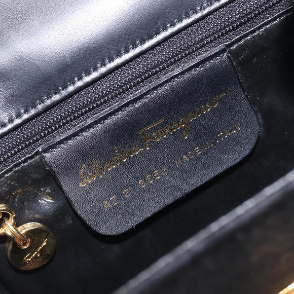 Salvatore Ferragamo Gancini Shoulder Bag Harako leather Black Gold Auth 197468A