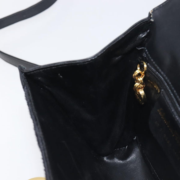 Salvatore Ferragamo Gancini Shoulder Bag Harako leather Black Gold Auth 197468A