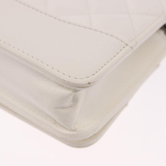 CHANEL Matelasse Chain Chain Shoulder Wallet Lamb Skin White CC Auth 197718V