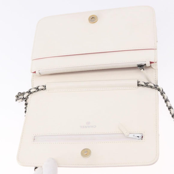 CHANEL Matelasse Chain Chain Shoulder Wallet Lamb Skin White CC Auth 197718V