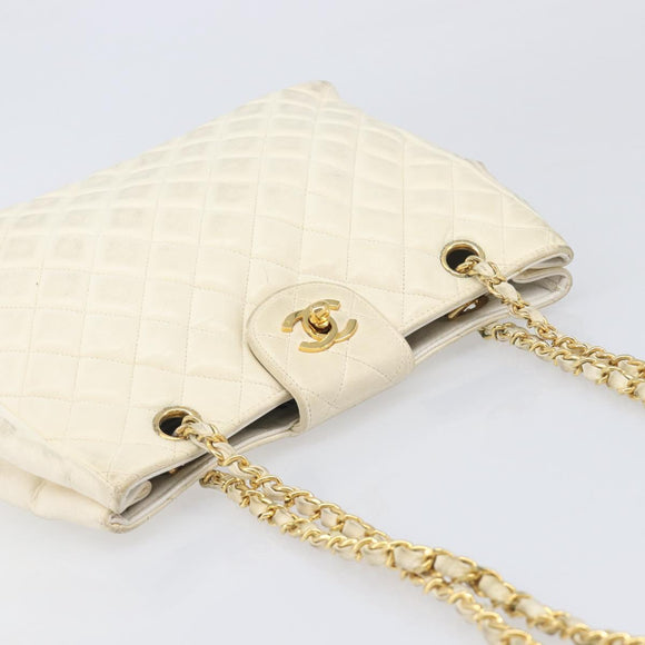 CHANEL Matelasse Chain Shoulder Bag Lamb Skin White Gold CC Auth 197780