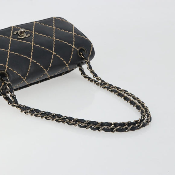 CHANEL Wild Stitch Chain Shoulder Bag Leather Black Gold CC Auth 198302V