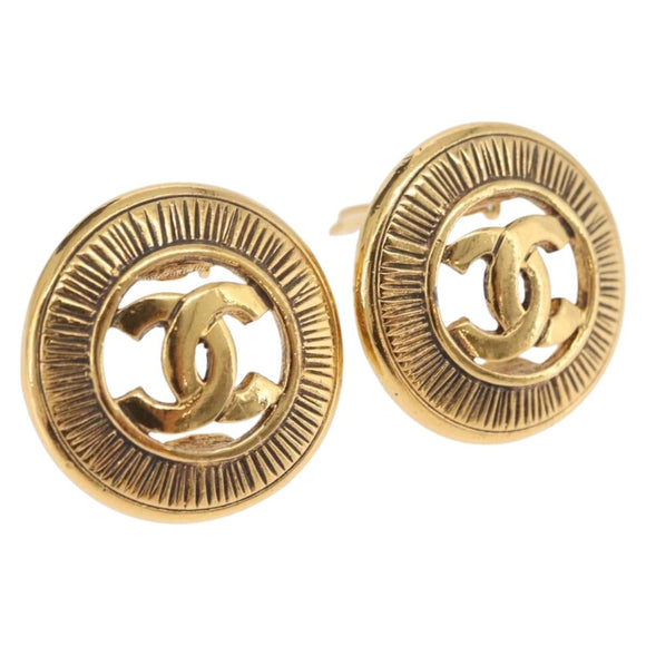 CHANEL COCO Mark Earring Metal Gold Tone CC Auth 198443V