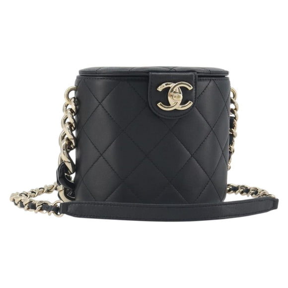 CHANEL Matelasse Chain Shoulder Vanity Bag Lamb Skin Black CC Auth 198651SAM
