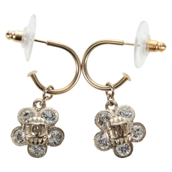 CHANEL Pierce Metal Champagne Gold CC Auth 198815M