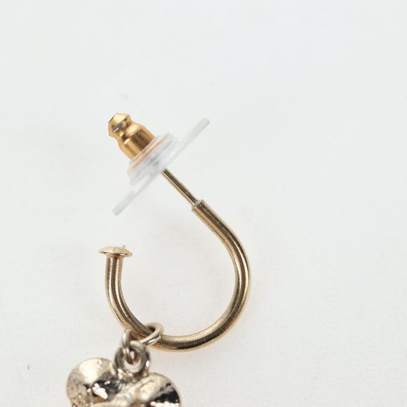 CHANEL Pierce Metal Champagne Gold CC Auth 198815M