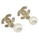 CHANEL Pierce metal Gold Tone CC Auth 198821-1