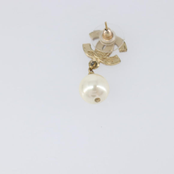 CHANEL Pierce metal Gold Tone CC Auth 198821