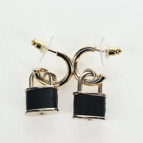 CHANEL Push Lock Coco Earring metal Gold Tone CC Auth 198851M