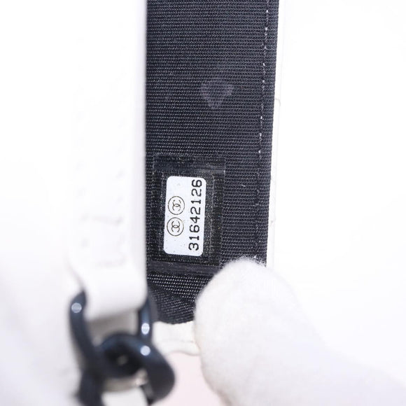 CHANEL chanel 19 Chain Wallet Lamb Skin White Silver CC Auth 198864M