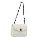 CHANEL Matelasse Chain Shoulder Bag Lamb Skin White Black CC Auth 199038-1