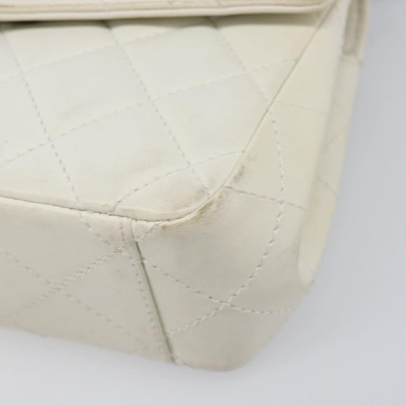 CHANEL Matelasse Chain Shoulder Bag Lamb Skin White Black CC Auth 199038