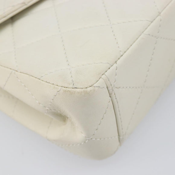 CHANEL Matelasse Chain Shoulder Bag Lamb Skin White Black CC Auth 199038