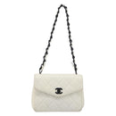 CHANEL Matelasse Chain Shoulder Bag Lamb Skin White Black CC Auth 199038-13