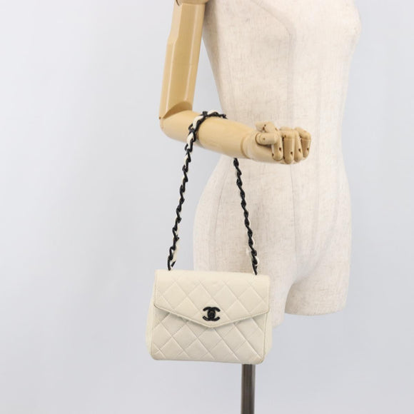 CHANEL Matelasse Chain Shoulder Bag Lamb Skin White Black CC Auth 199038