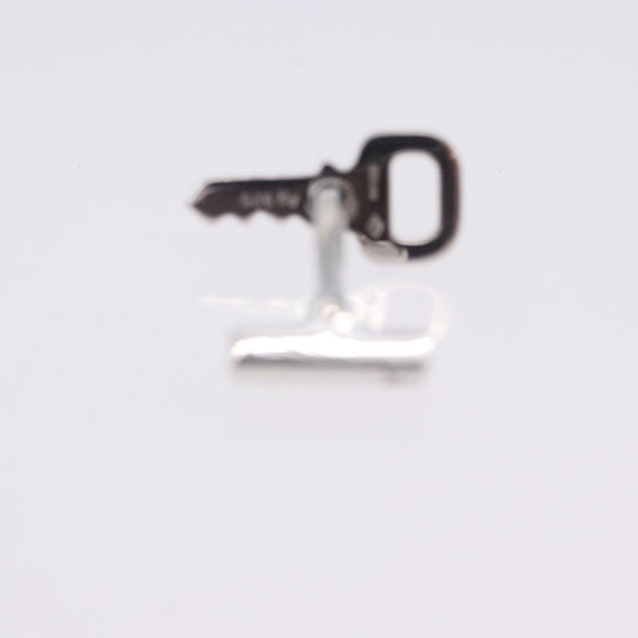 LOUIS VUITTON Boutondu Manchette Cadena & Key Cuffs Ag925 Silver LV Auth 199076V