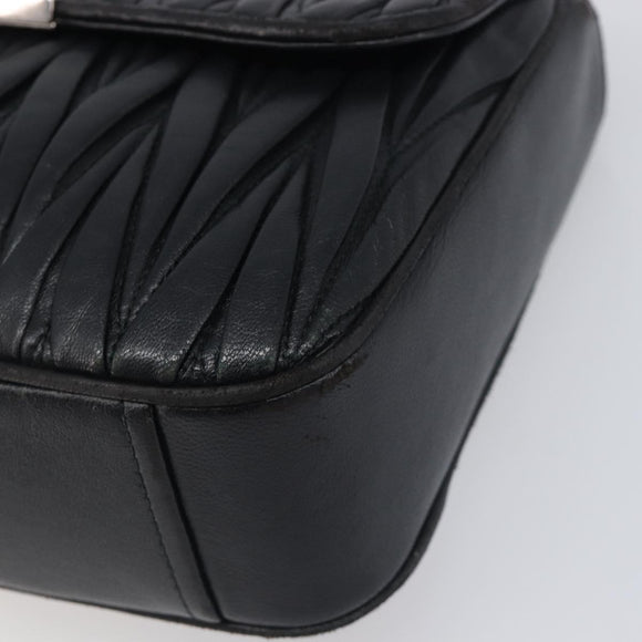 Miu Miu Matelasse Chain Shoulder Bag Leather Black Silver Auth 199113A
