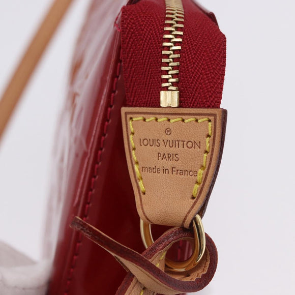 LOUIS VUITTON Monogram Vernis Pochette Accessoires Rouge Grunadine Auth 199154V