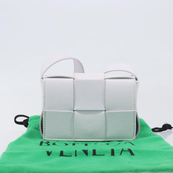 BOTTEGA VENETA MAXI INTRECCIATO Candy Cassette Bag Leather White Auth 199640V