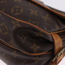 LOUIS VUITTON Monogram Saumur 30 Shoulder Bag M42256 LV Auth 199805A-15