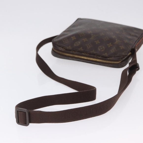 LOUIS VUITTON Monogram Trotteur Bobourg Shoulder Bag M97037 LV Auth 199812