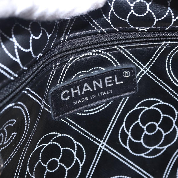 CHANEL Camelia Shoulder Bag Leather White Black CC Auth 200364SAM