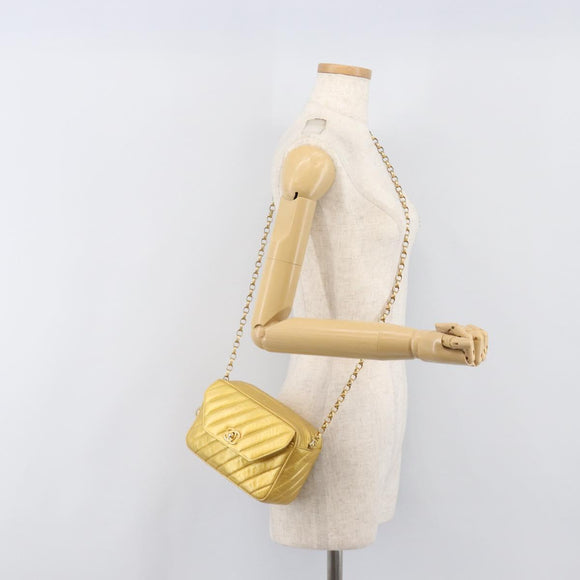 CHANEL Chain Shoulder Bag Leather Gold CC Auth 200713