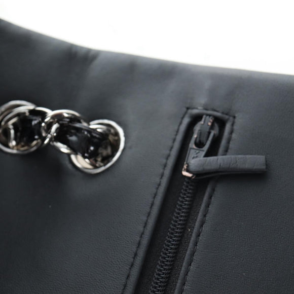 CHANEL Big Matelasse 30 Chain Bag Patent leather Black Silver CC Auth 200779M