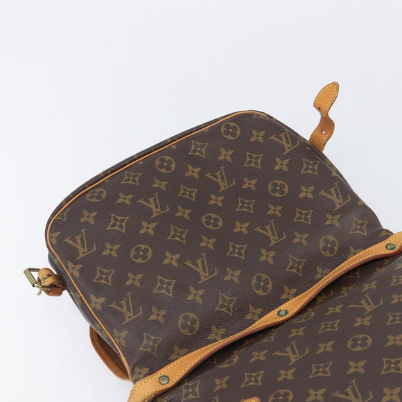 LOUIS VUITTON Monogram Saumur 30 Shoulder Bag M42256 LV Auth 202493