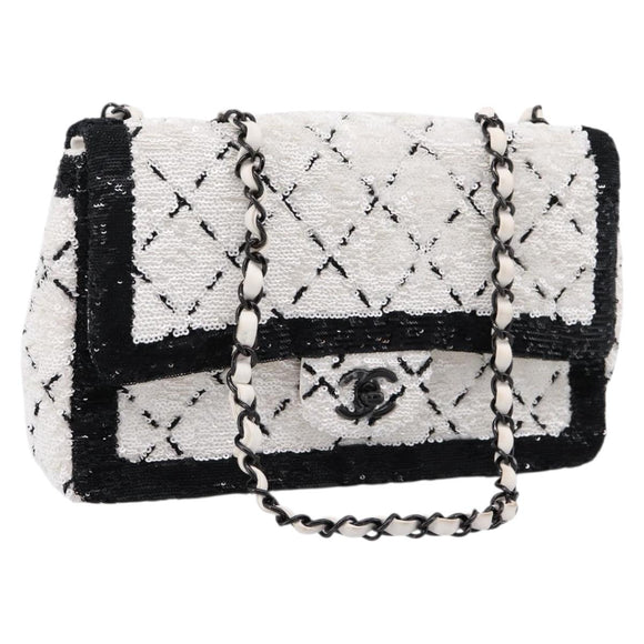 CHANEL Chain Matelasse 25 Shoulder Bag Sequin White CC Auth 202896SM