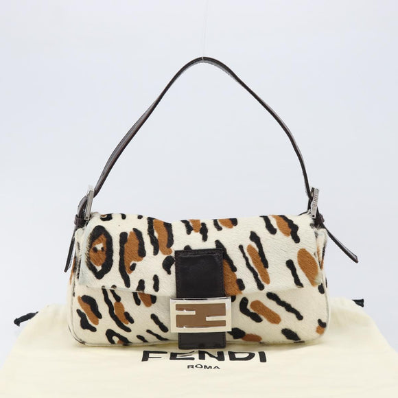 FENDI Mamma Baguette Shoulder Bag Harako leather Beige Silver Auth 202898SAM