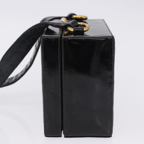 CHANEL Matelasse Shoulder Bag Patent Leather Black Gold CC Auth 203247