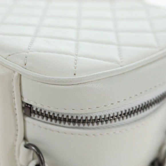 CHANEL Boy Chanel Chain Shoulder Camera Bag Lamb Skin White CC Auth 203260V