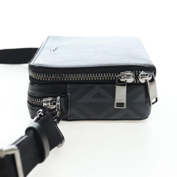Christian Dior CD Diamond Messenger Shoulder Pouch PVC Black Silver Auth 203261V