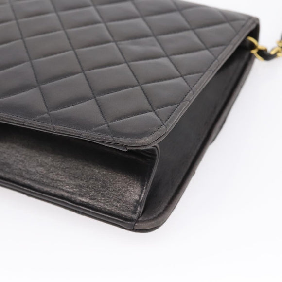 CHANEL Matelasse Chain Shoulder Bag Lamb Skin Black Gold Tone CC Auth 203853SAV